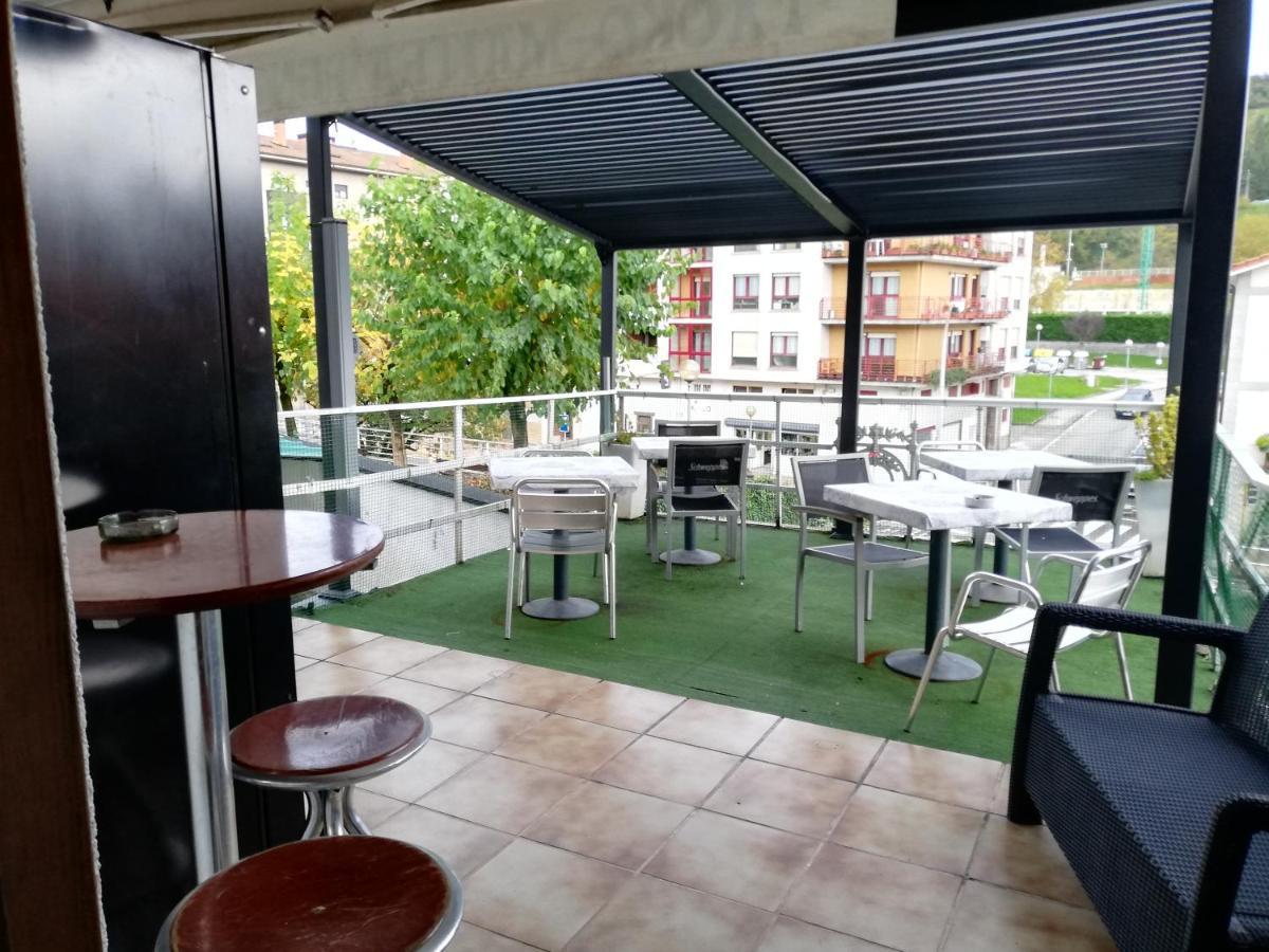Hotel Txoko Maitea Pentsioa Urnieta Exterior foto